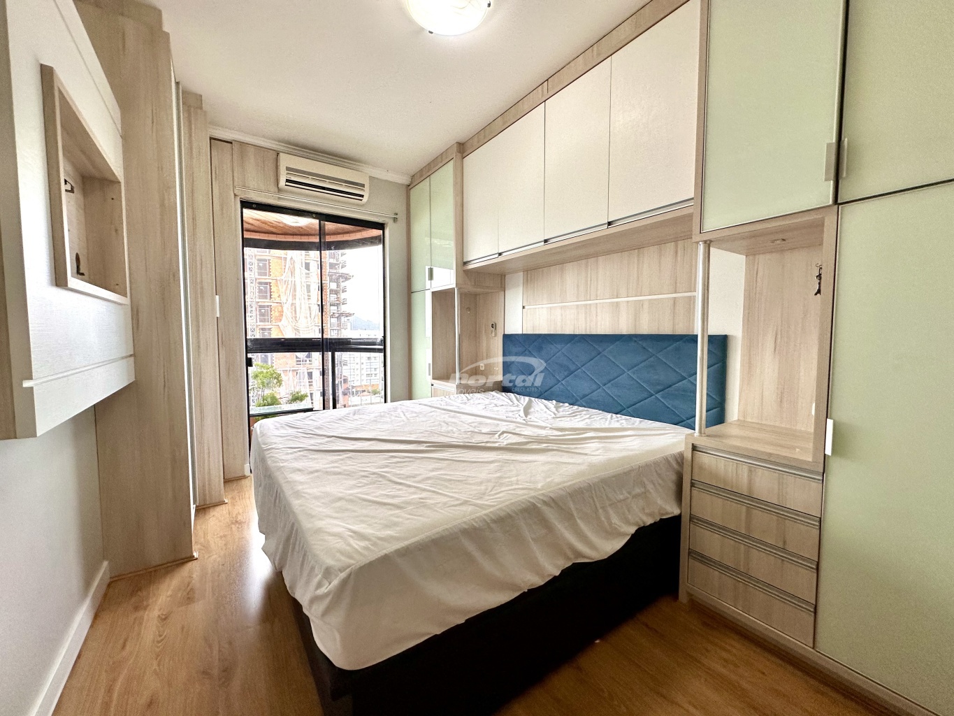 Apartamento para alugar com 2 quartos, 96m² - Foto 22