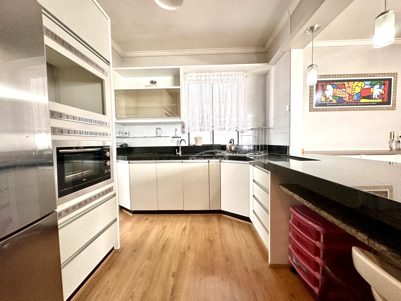 Apartamento para alugar com 2 quartos, 96m² - Foto 12