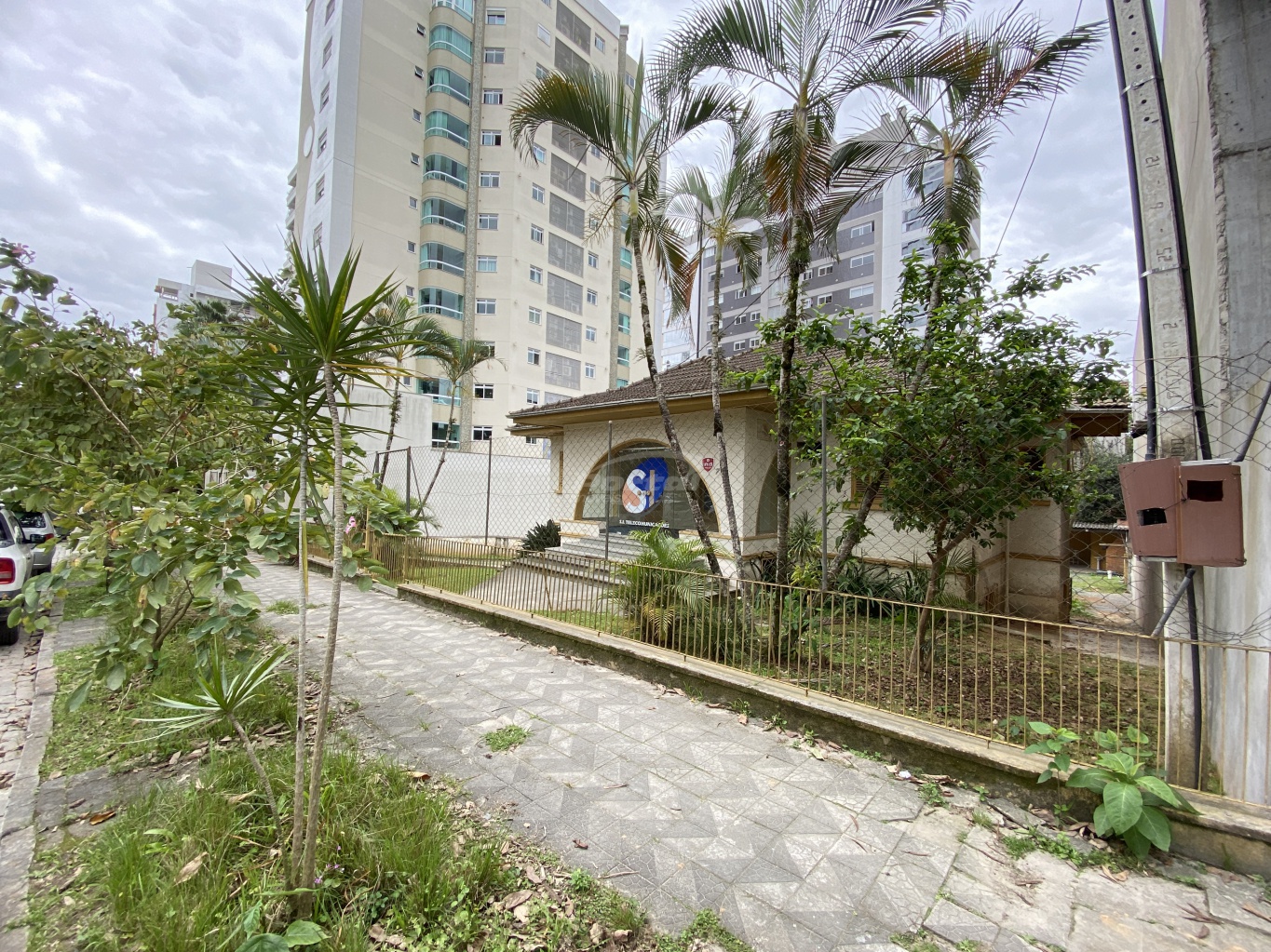Conjunto Comercial-Sala para alugar com 6 quartos, 391m² - Foto 21