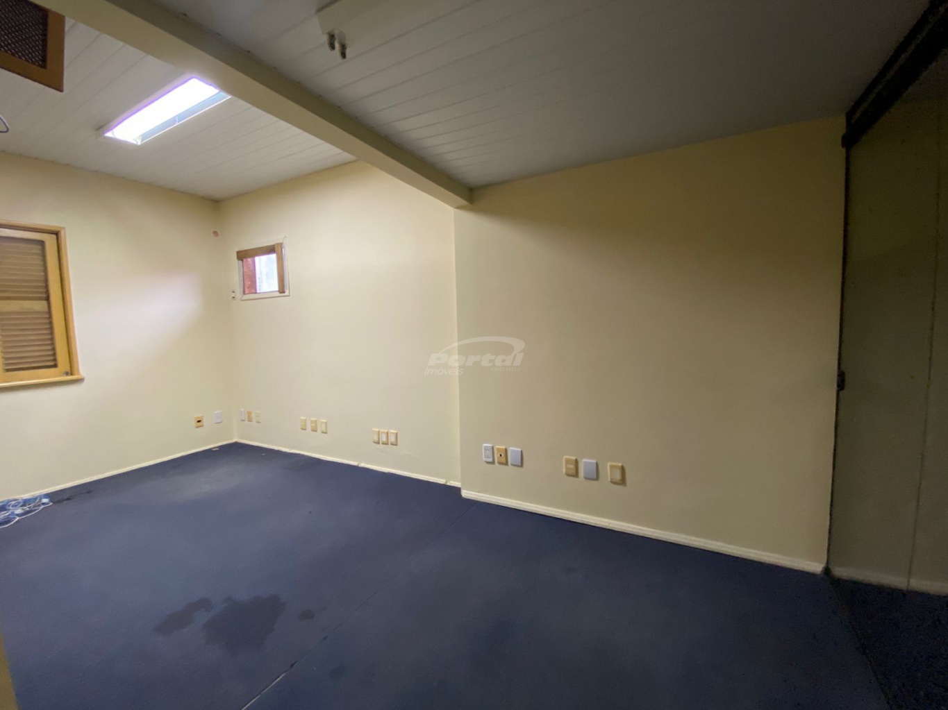 Conjunto Comercial-Sala para alugar com 6 quartos, 391m² - Foto 15