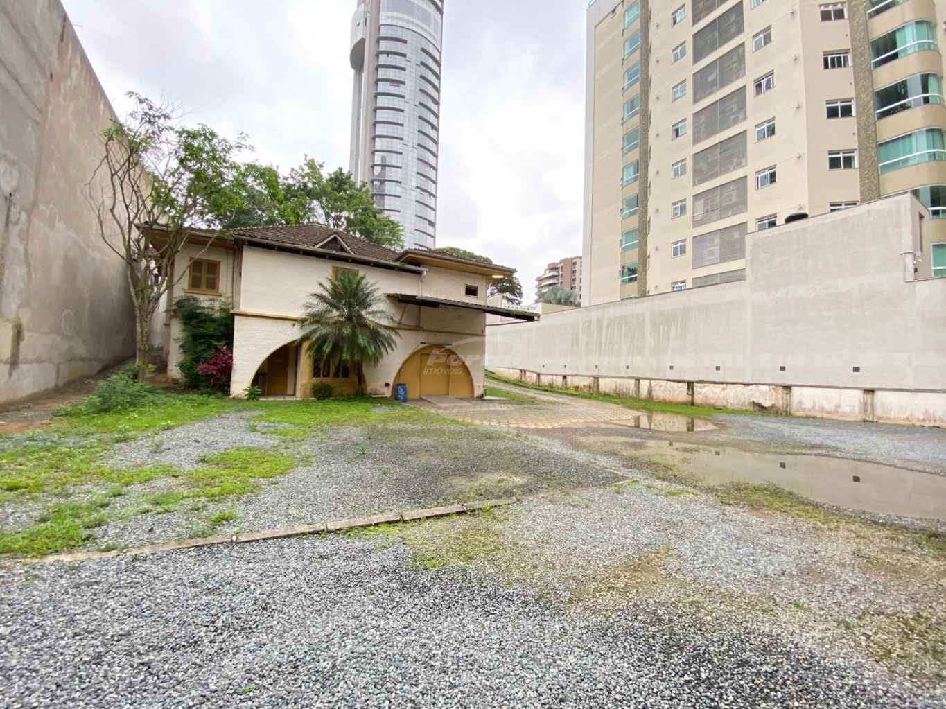 Conjunto Comercial-Sala para alugar com 6 quartos, 391m² - Foto 22