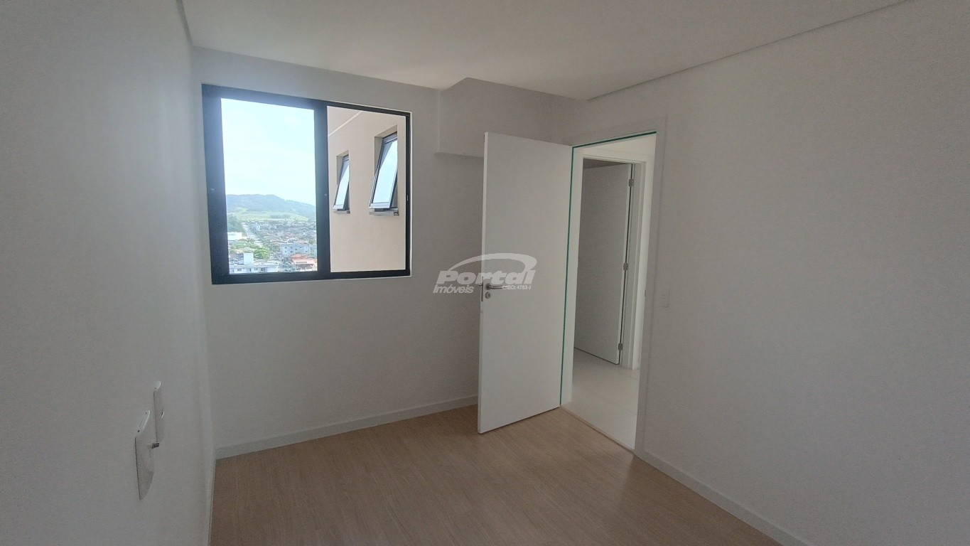 Apartamento à venda com 3 quartos, 83m² - Foto 4