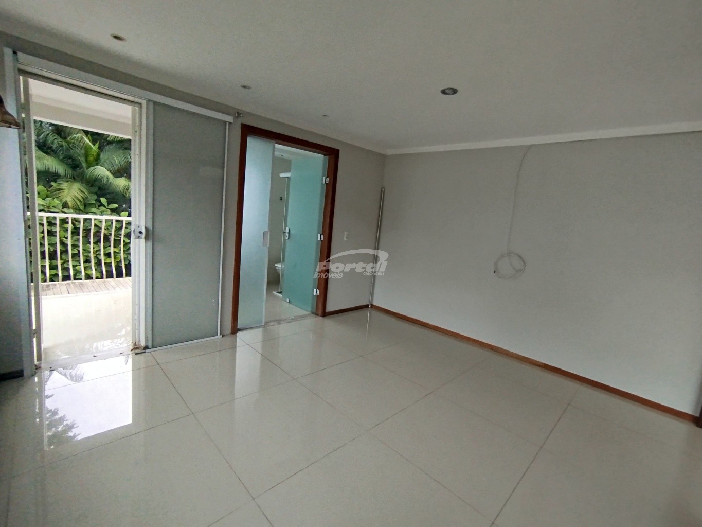Casa para alugar com 3 quartos, 140m² - Foto 11