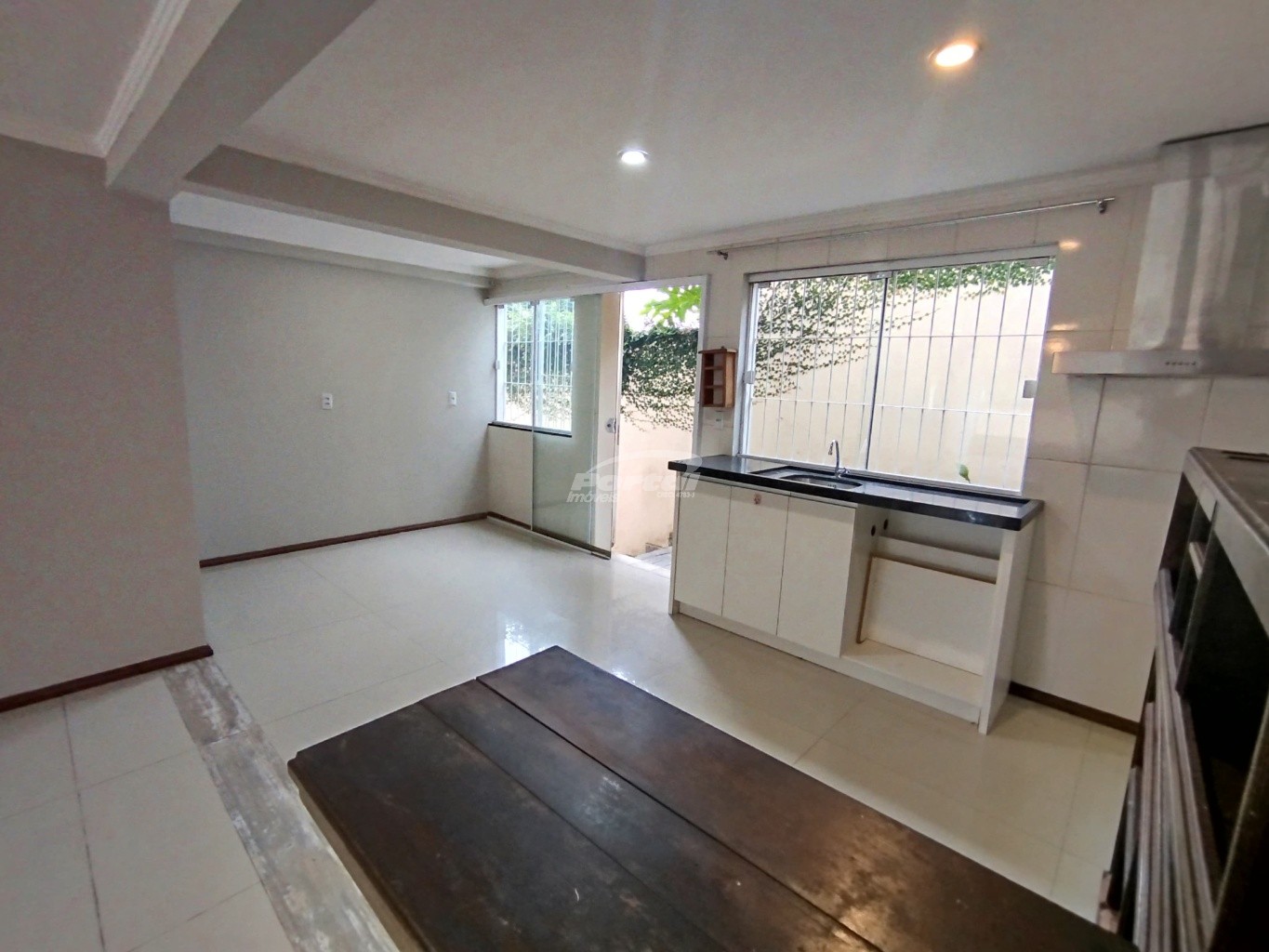 Casa para alugar com 3 quartos, 140m² - Foto 3