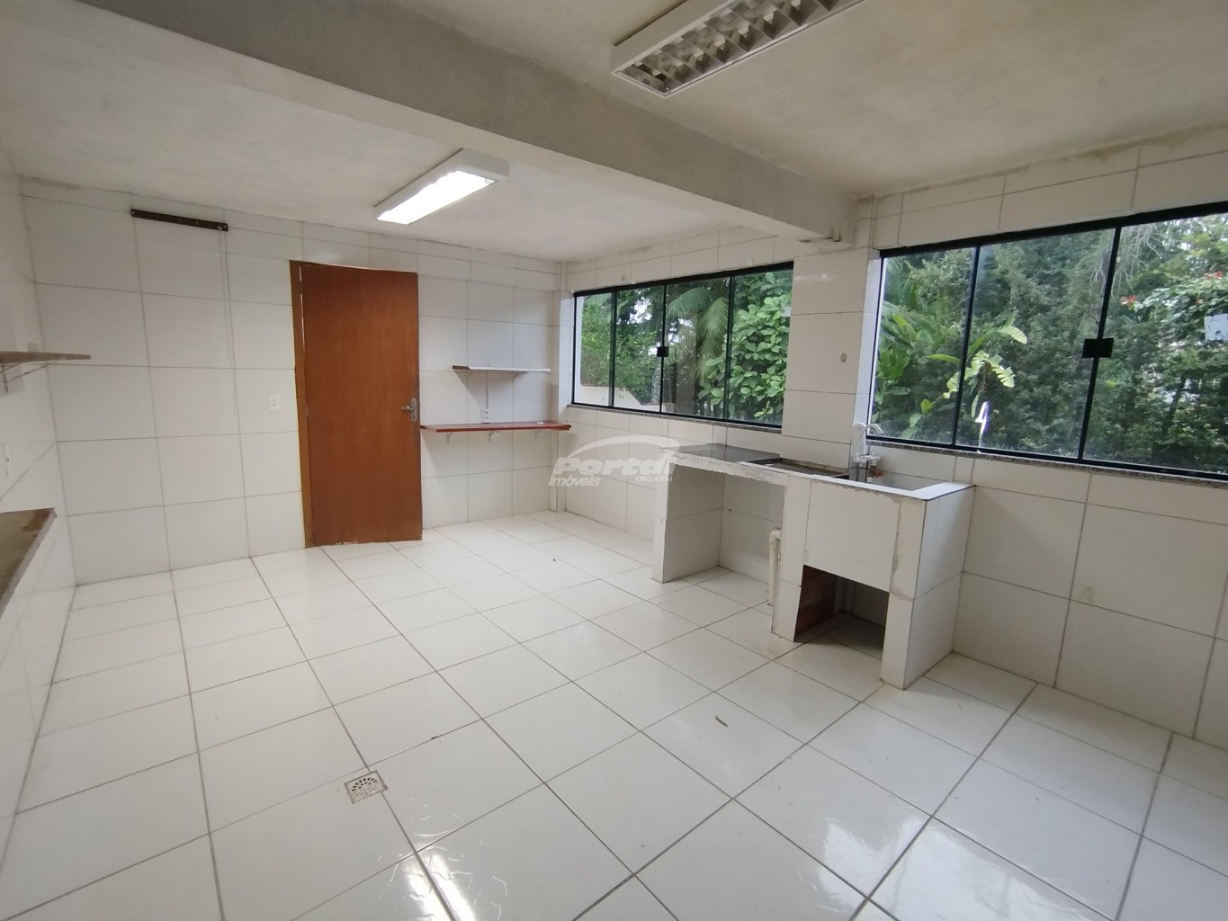 Casa para alugar com 3 quartos, 140m² - Foto 23