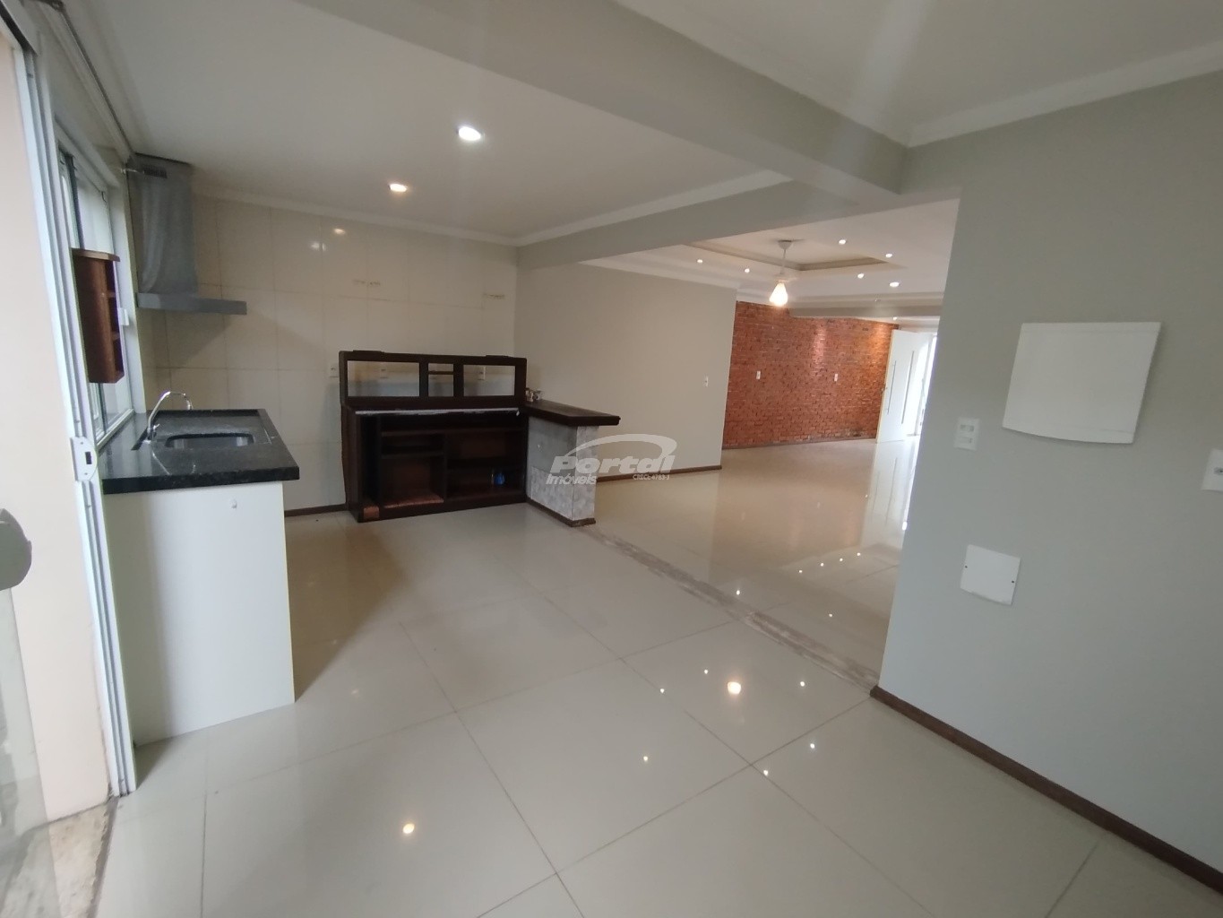 Casa para alugar com 3 quartos, 140m² - Foto 4