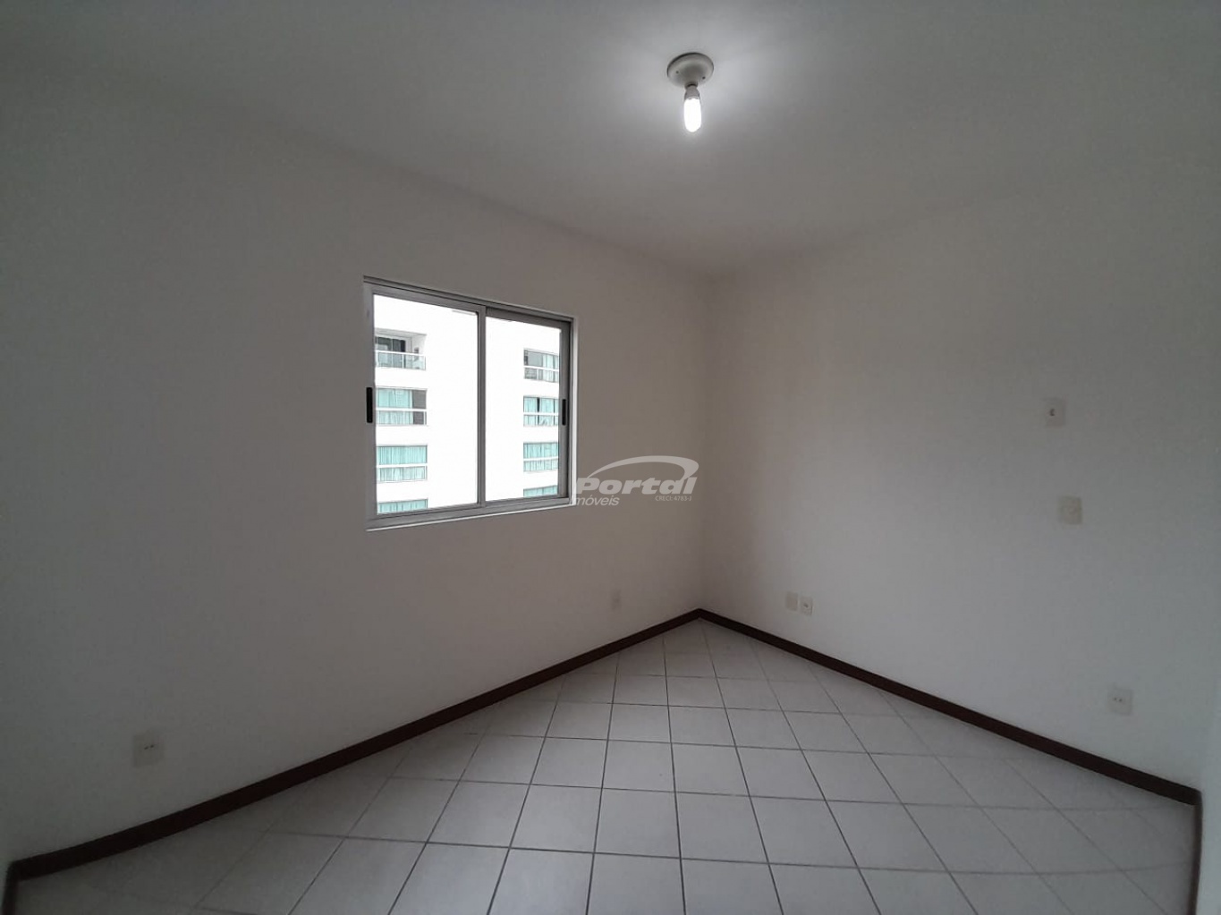 Apartamento para alugar com 2 quartos, 95m² - Foto 19