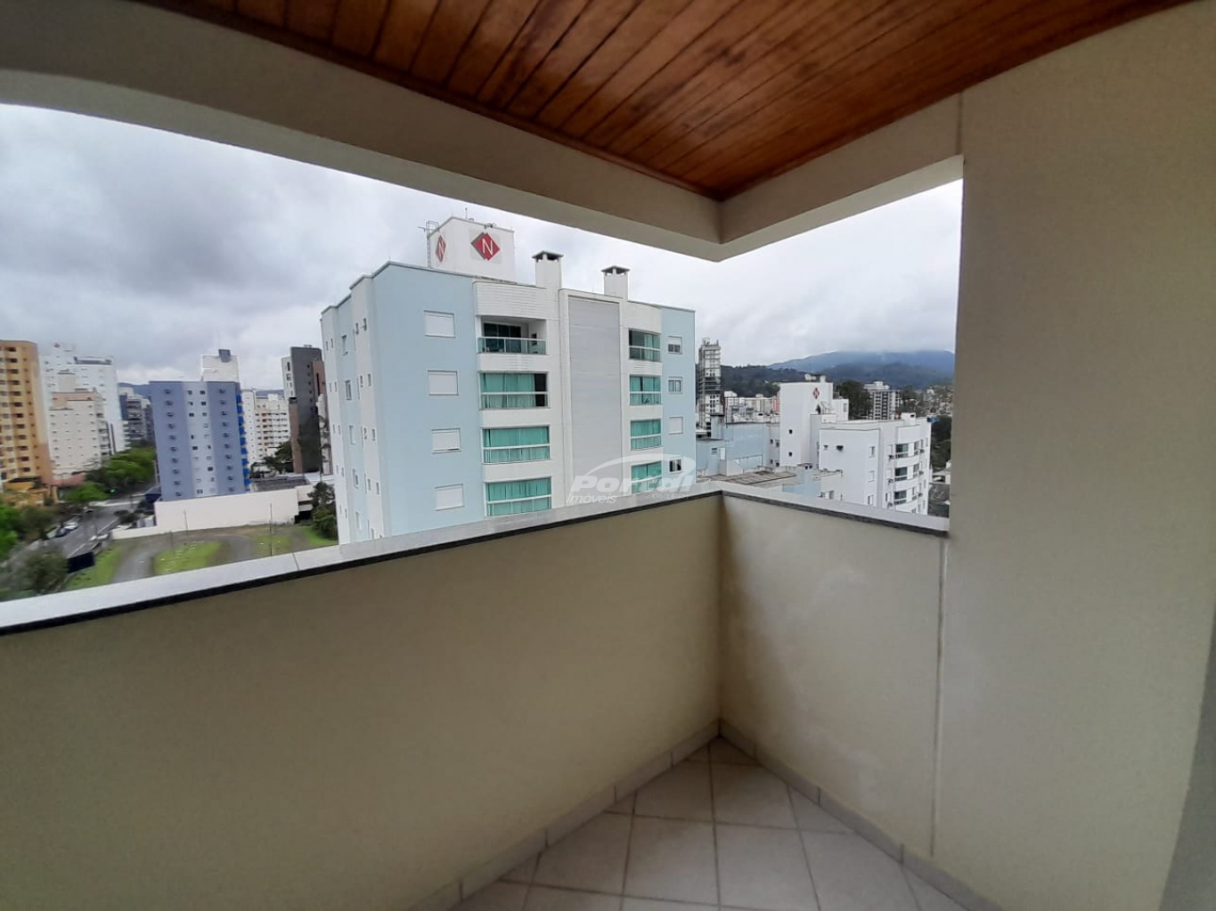 Apartamento para alugar com 2 quartos, 95m² - Foto 10