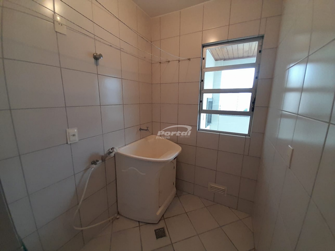 Apartamento para alugar com 2 quartos, 95m² - Foto 24