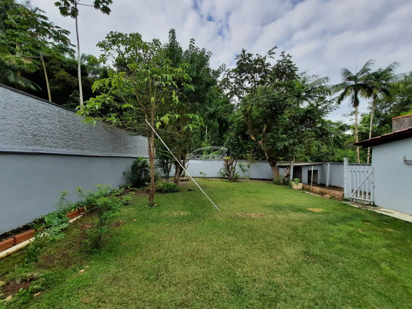 Casa para alugar com 3 quartos, 150m² - Foto 24