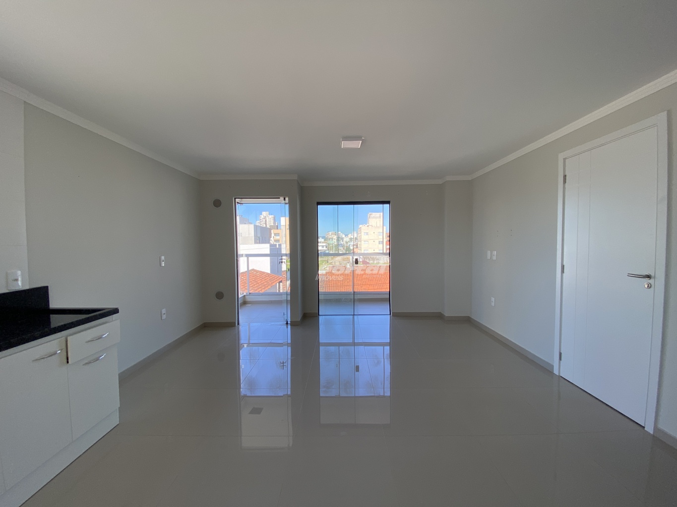 Apartamento para alugar com 2 quartos, 80m² - Foto 11