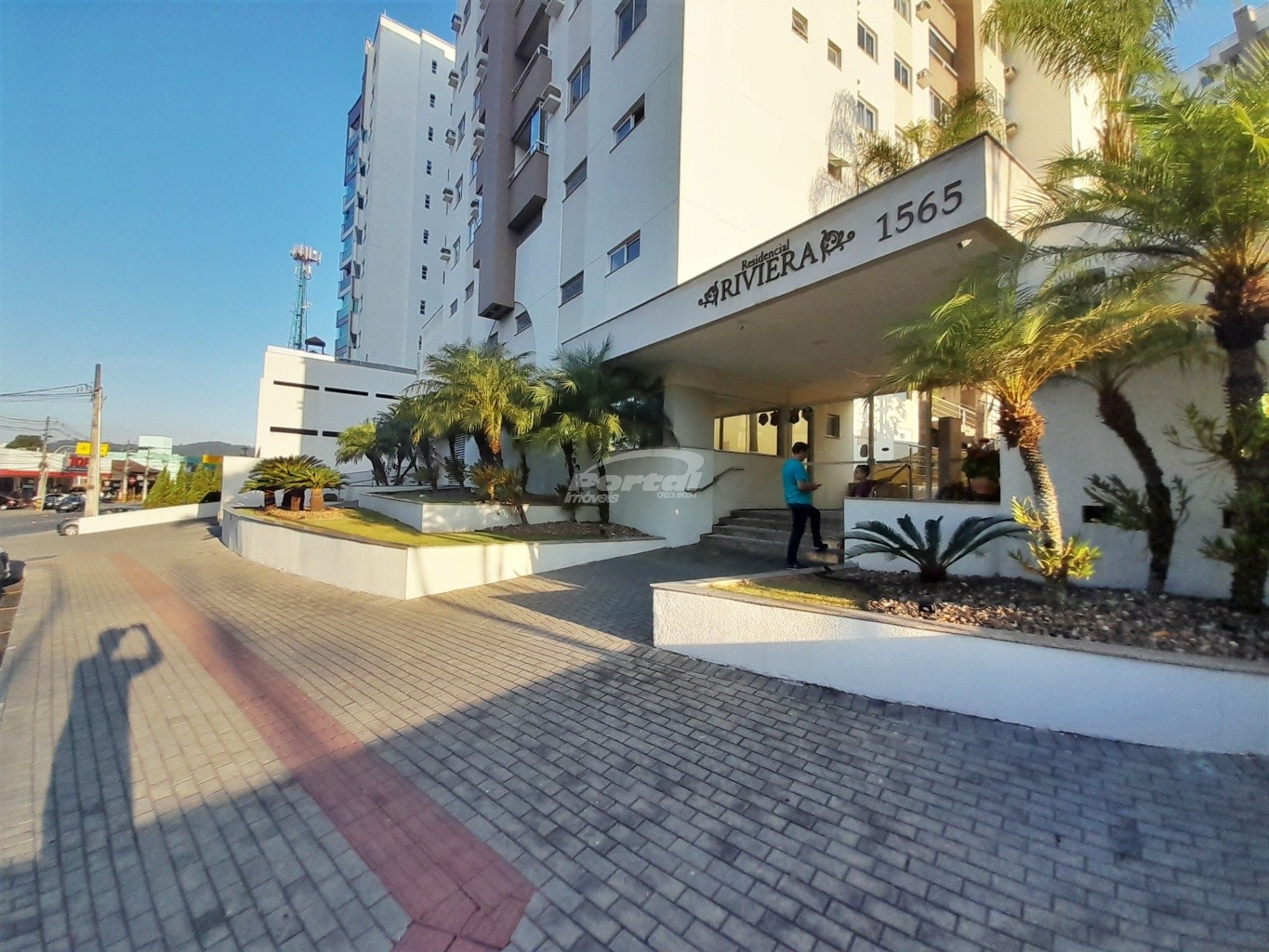 Apartamento para alugar com 3 quartos, 104m² - Foto 1