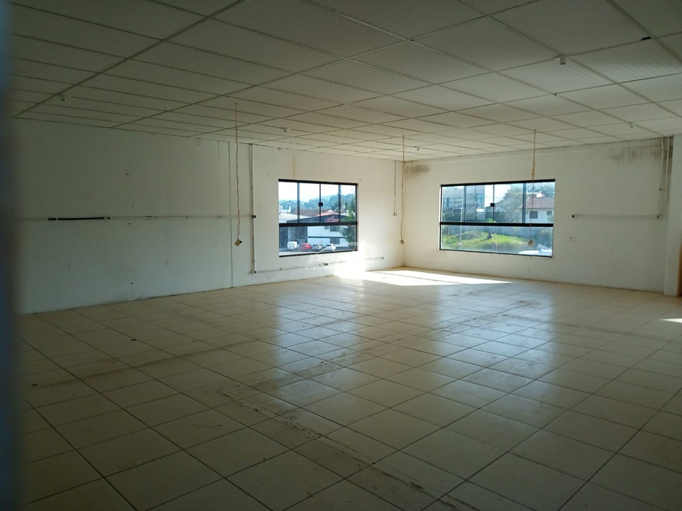 Depósito-Galpão-Armazém para alugar, 150m² - Foto 3