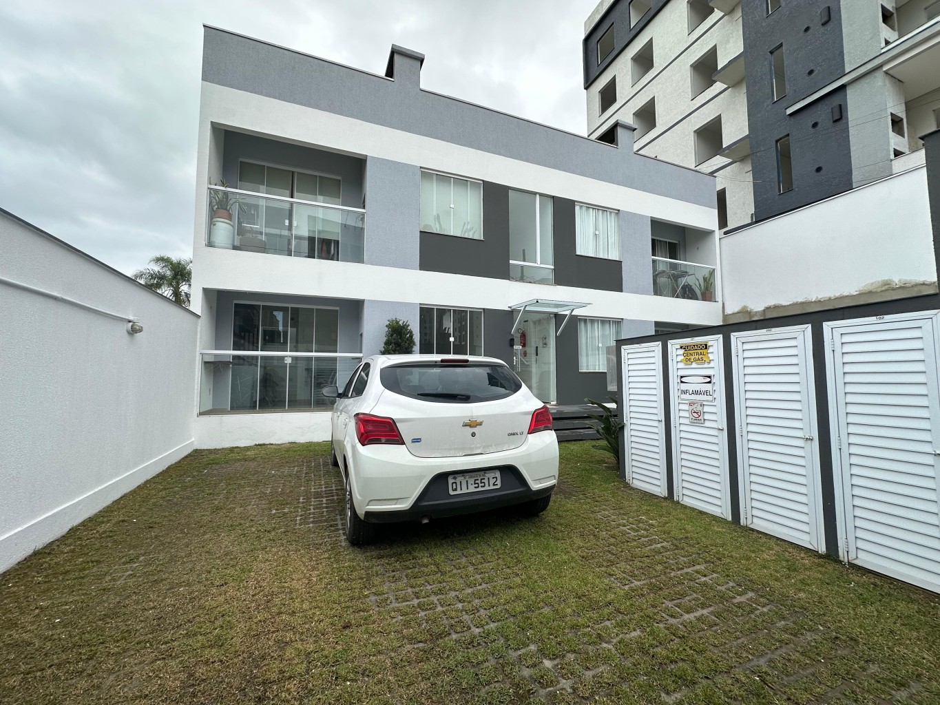 Apartamento de 2 quartos, 80m² no bairro Itacolomi, em Balneário Piçarras | Eu Corretor
