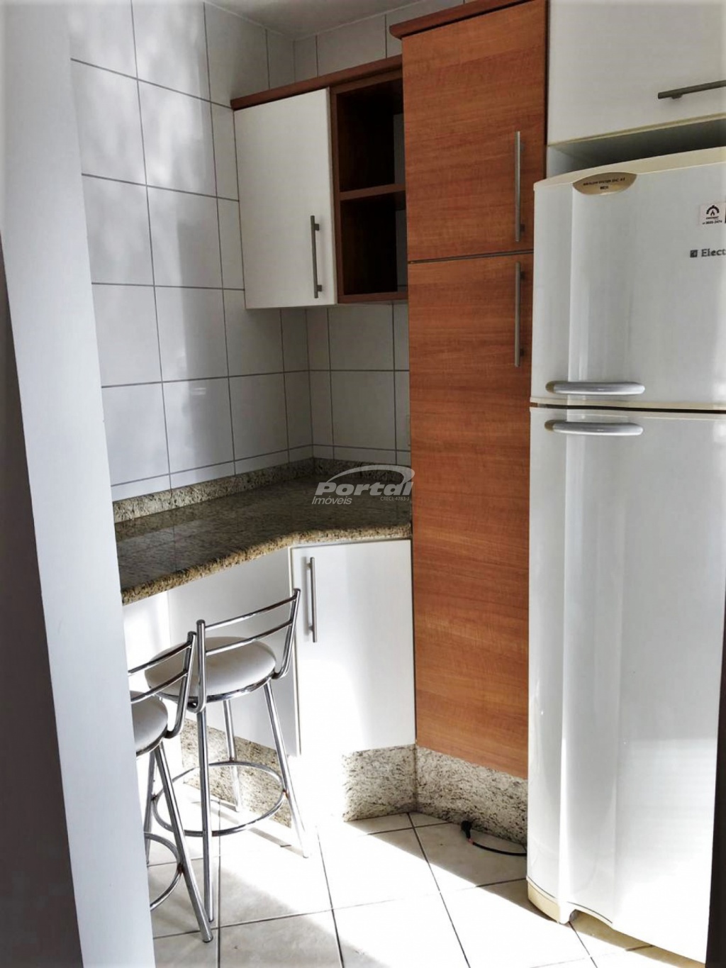 Apartamento para alugar com 2 quartos, 85m² - Foto 3