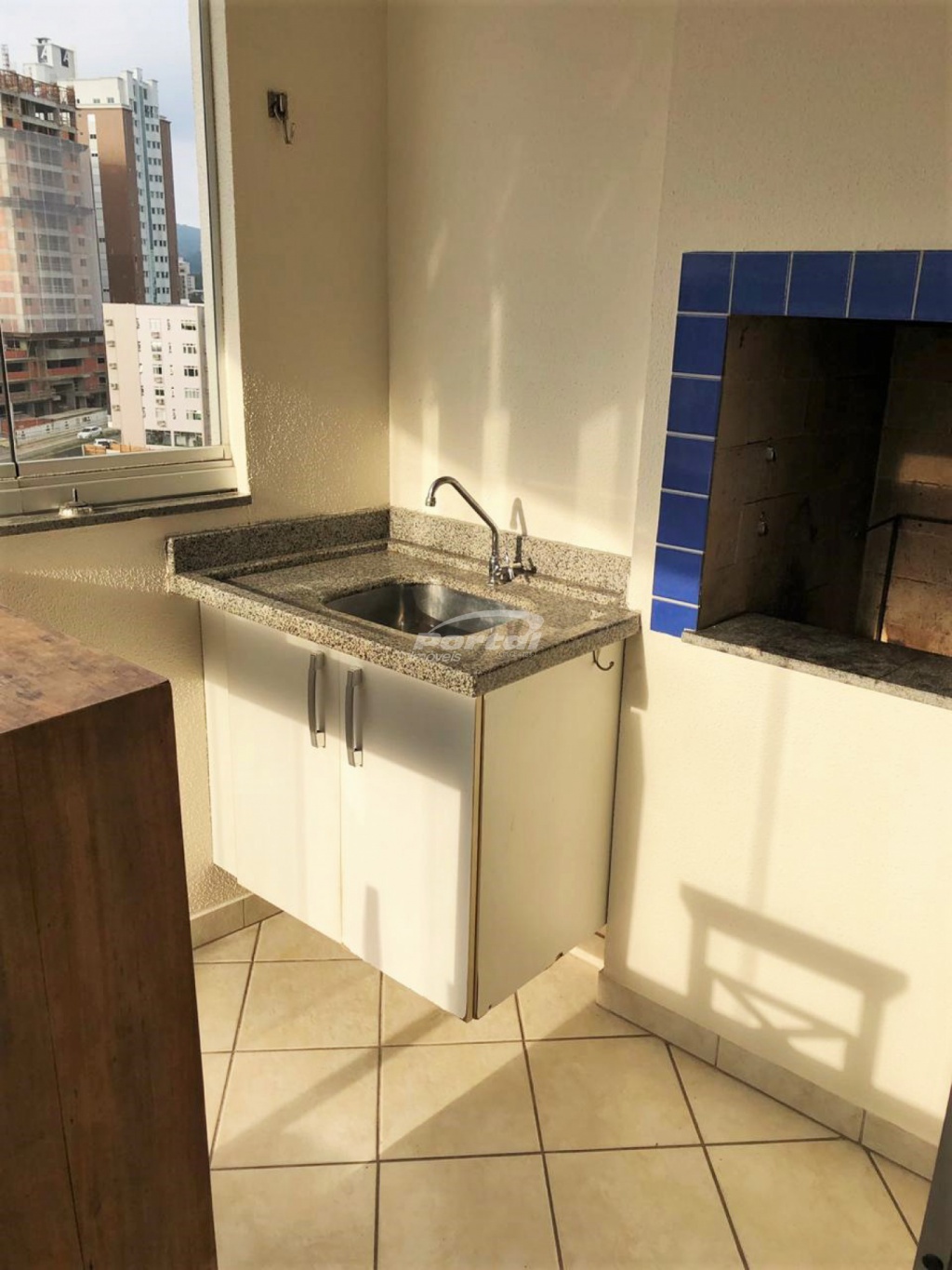 Apartamento para alugar com 2 quartos, 85m² - Foto 8