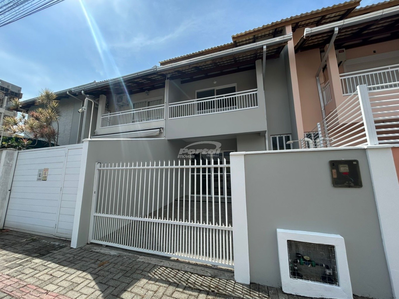 Casa, 2 quartos, 90 m² - Foto 1