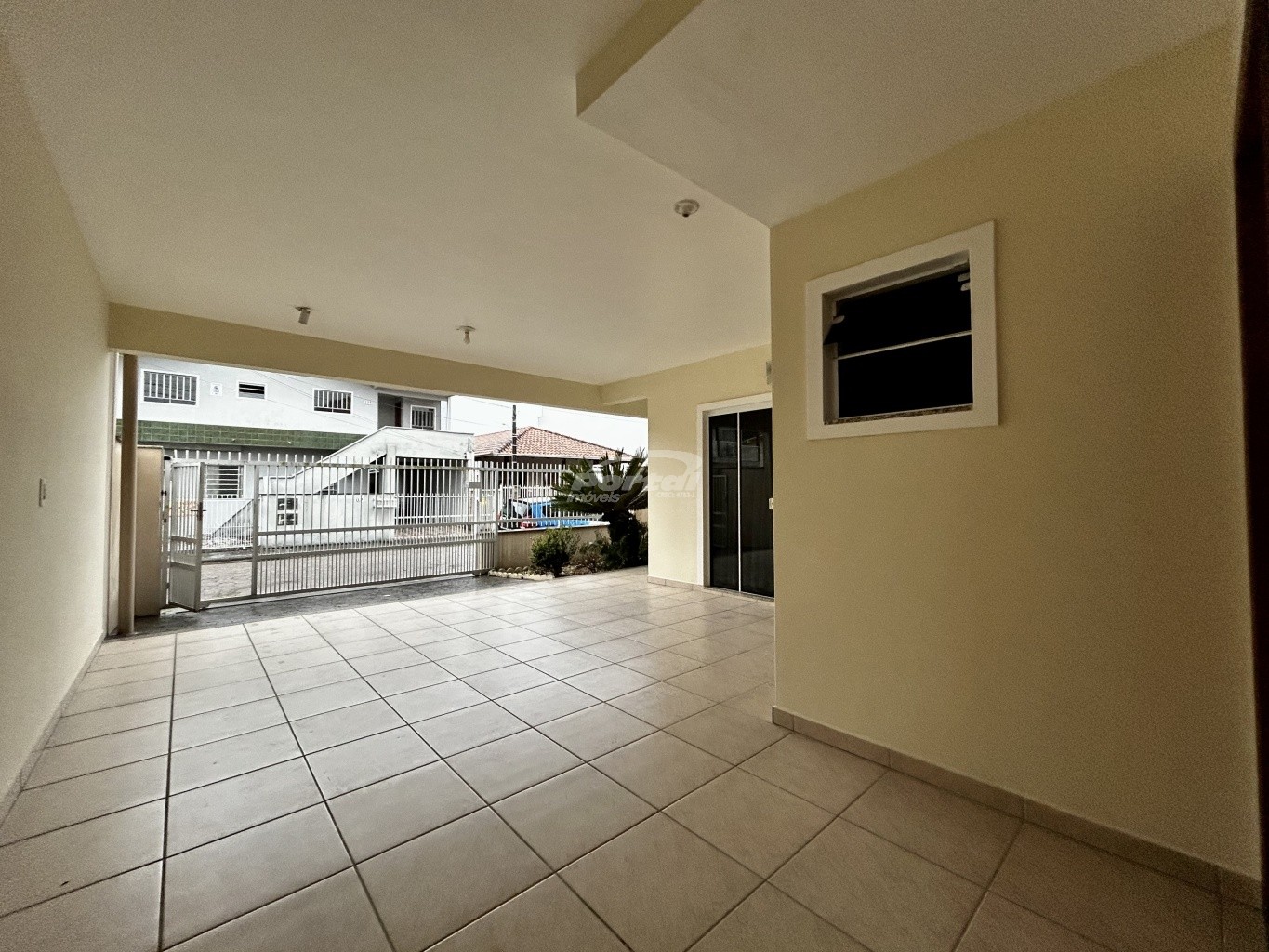 Casa para alugar com 3 quartos, 100m² - Foto 5