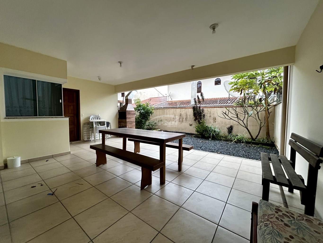 Casa para alugar com 3 quartos, 100m² - Foto 7
