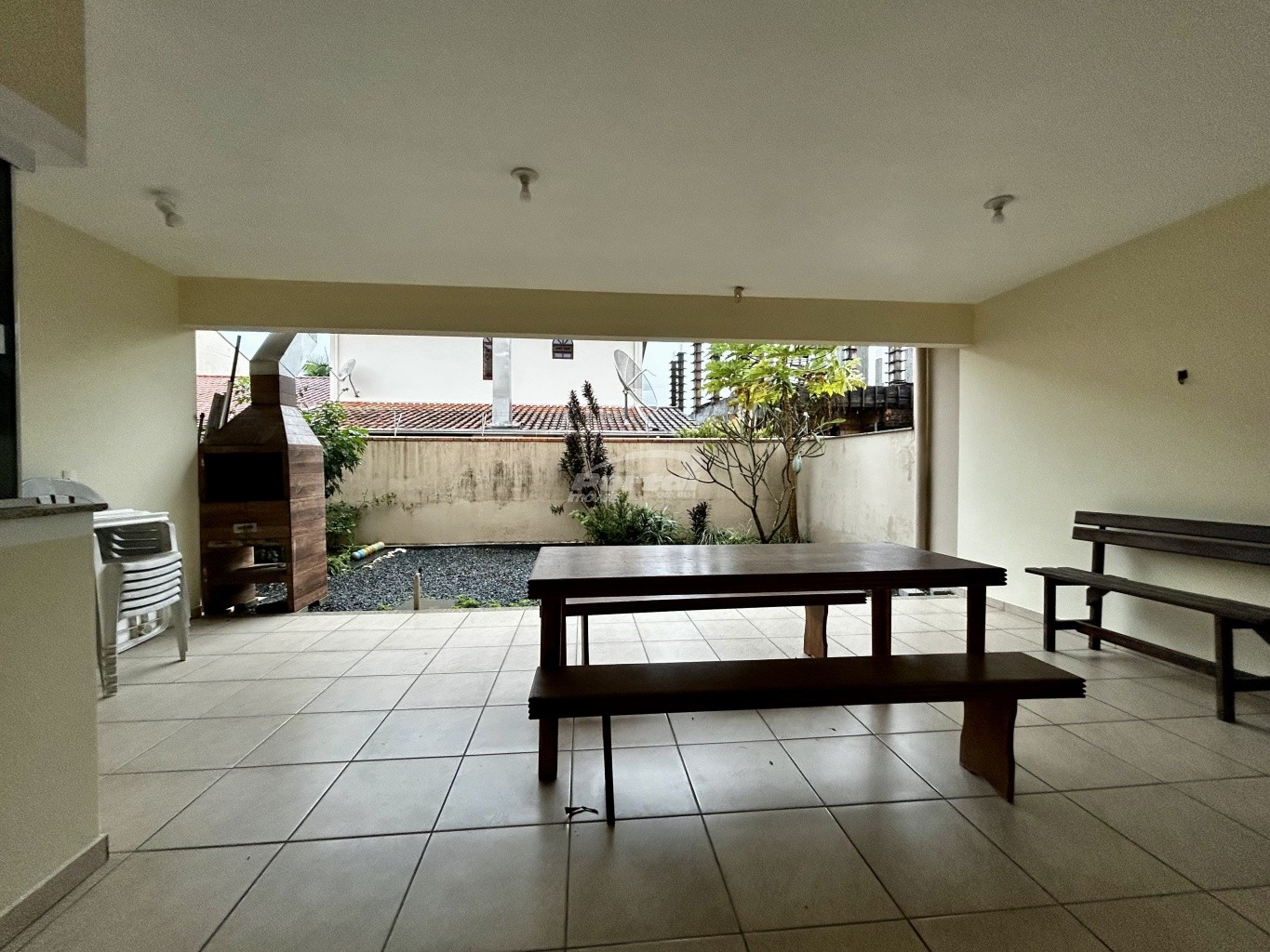 Casa para alugar com 3 quartos, 100m² - Foto 8