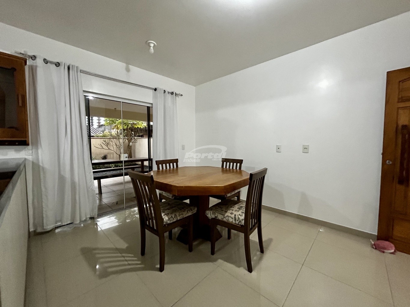 Casa para alugar com 3 quartos, 100m² - Foto 10