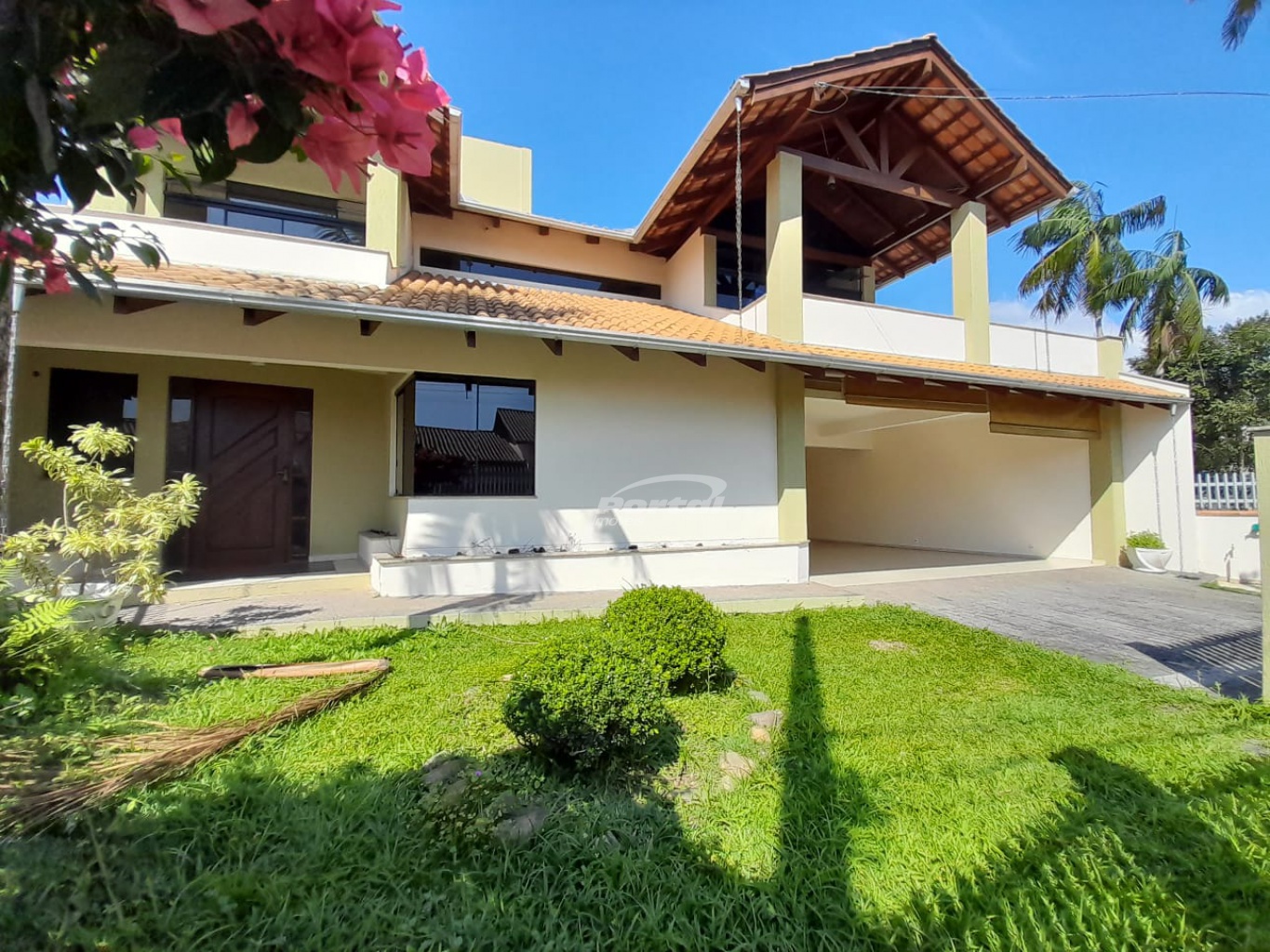 Casa de 4 quartos, 257m² no bairro Água Verde, em Blumenau | Eu Corretor