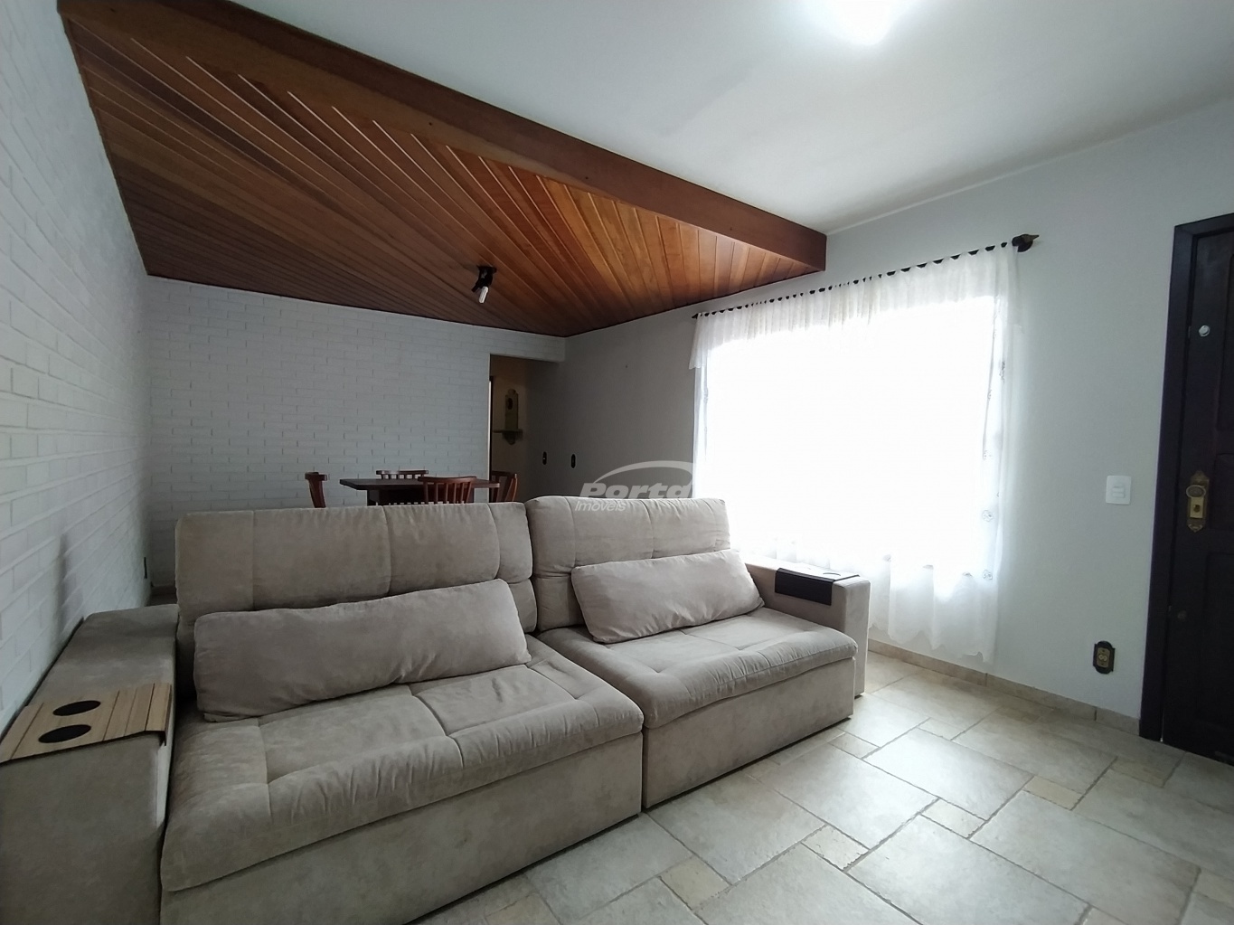 Casa para alugar com 3 quartos, 174m² - Foto 4