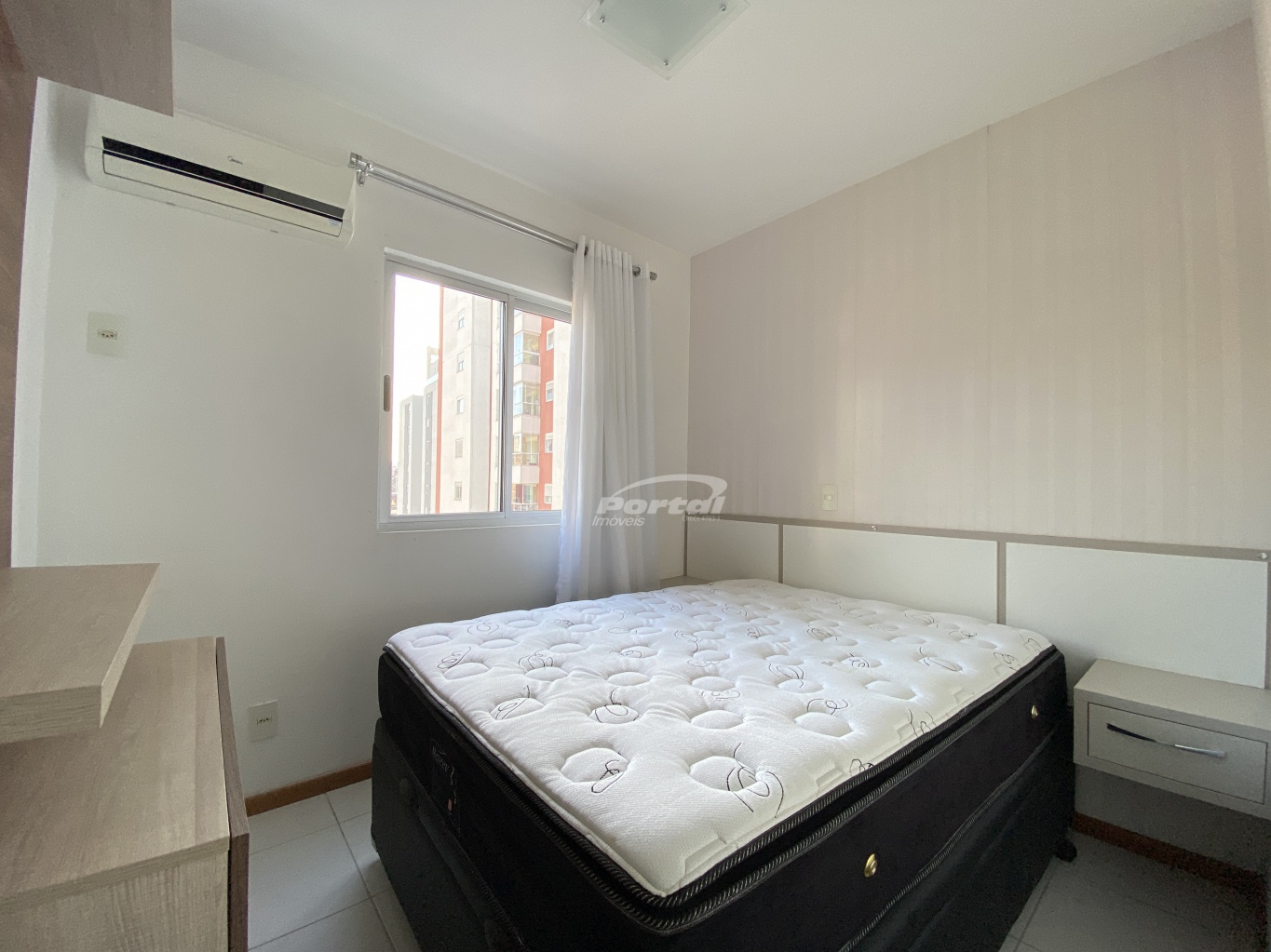 Apartamento para alugar com 2 quartos, 112m² - Foto 7