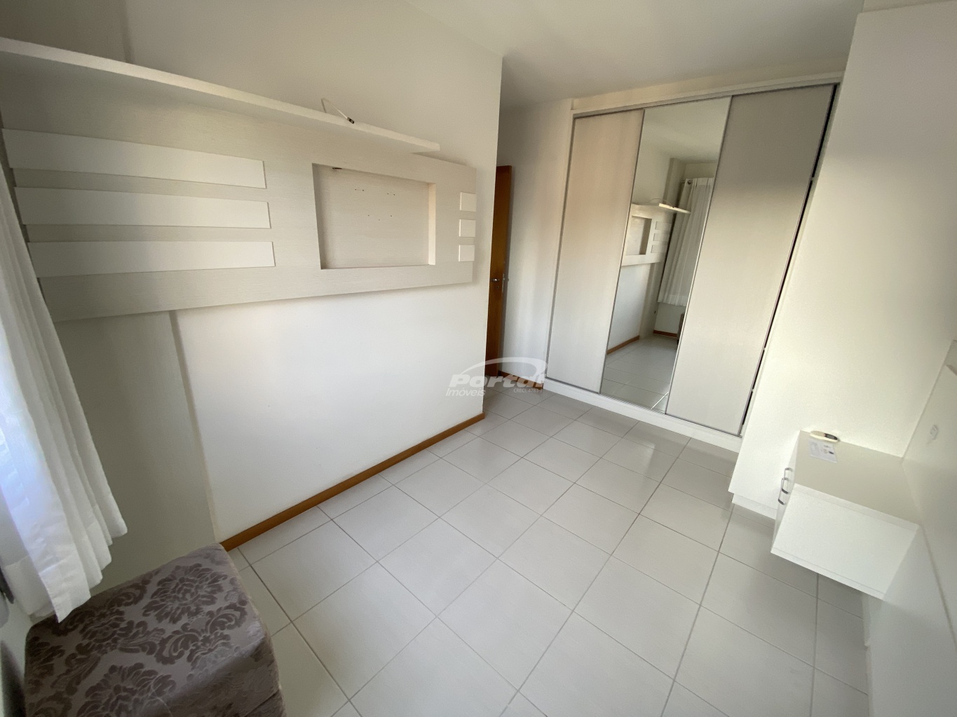 Apartamento para alugar com 2 quartos, 112m² - Foto 8