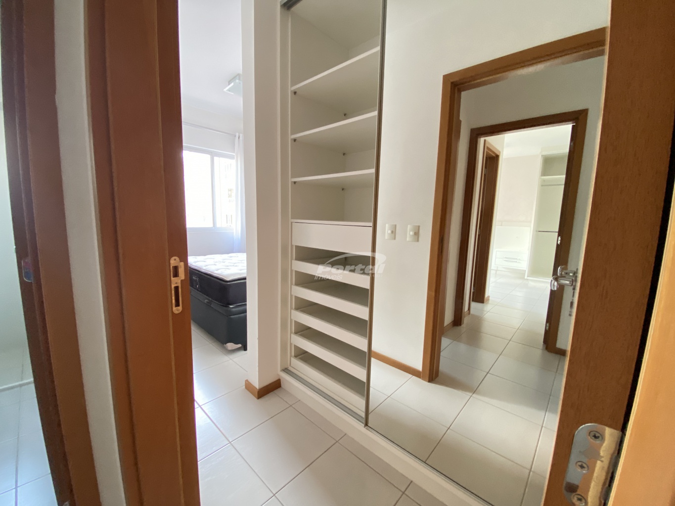 Apartamento para alugar com 2 quartos, 112m² - Foto 6