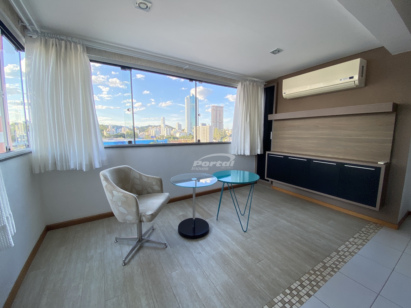 Apartamento para alugar com 2 quartos, 112m² - Foto 18