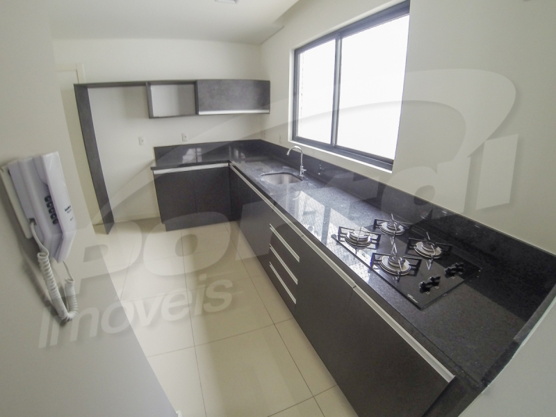 Apartamento para alugar com 2 quartos, 96m² - Foto 5