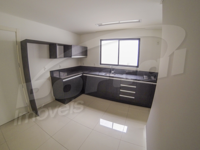 Apartamento para alugar com 2 quartos, 96m² - Foto 4