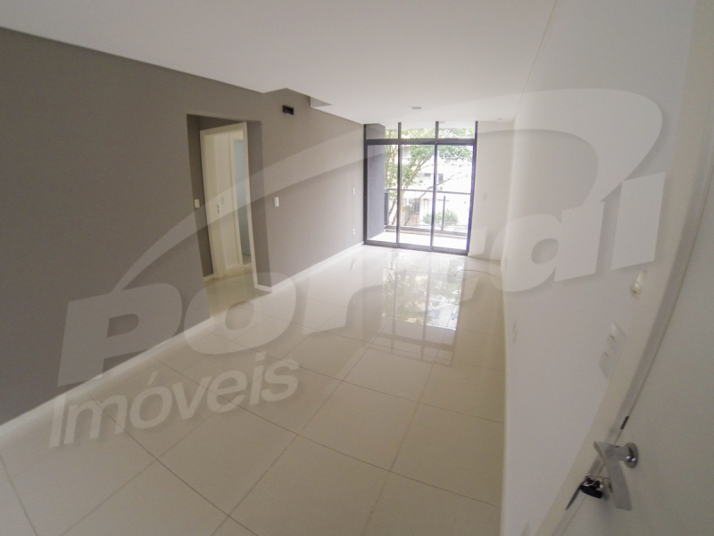 Apartamento para alugar com 2 quartos, 96m² - Foto 8