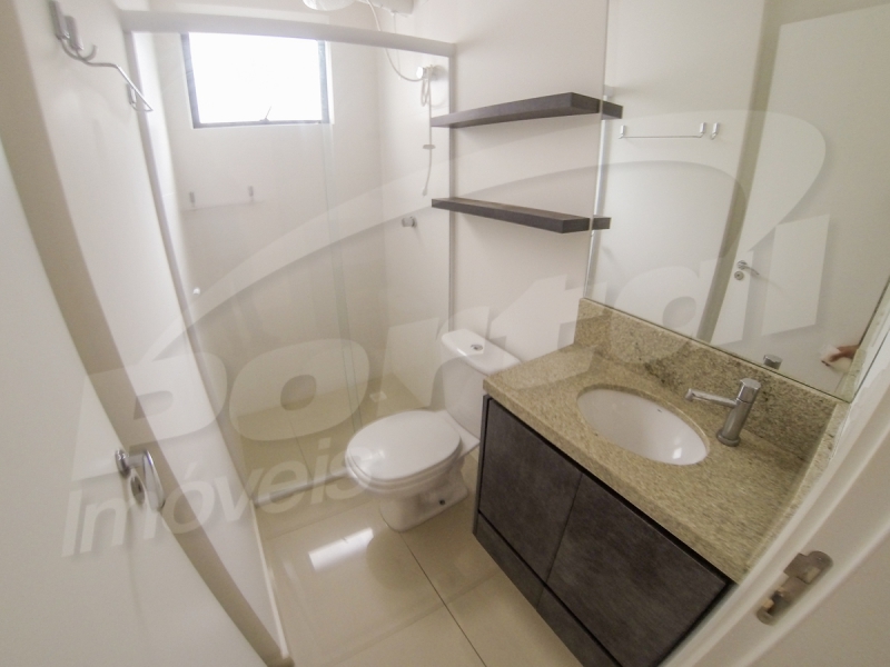 Apartamento para alugar com 2 quartos, 96m² - Foto 12