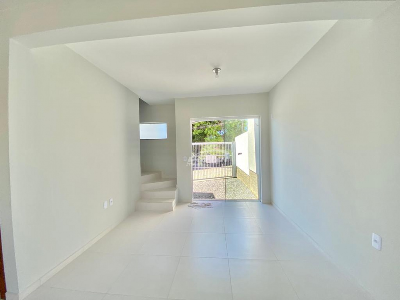 Casa para alugar com 2 quartos, 63m² - Foto 12