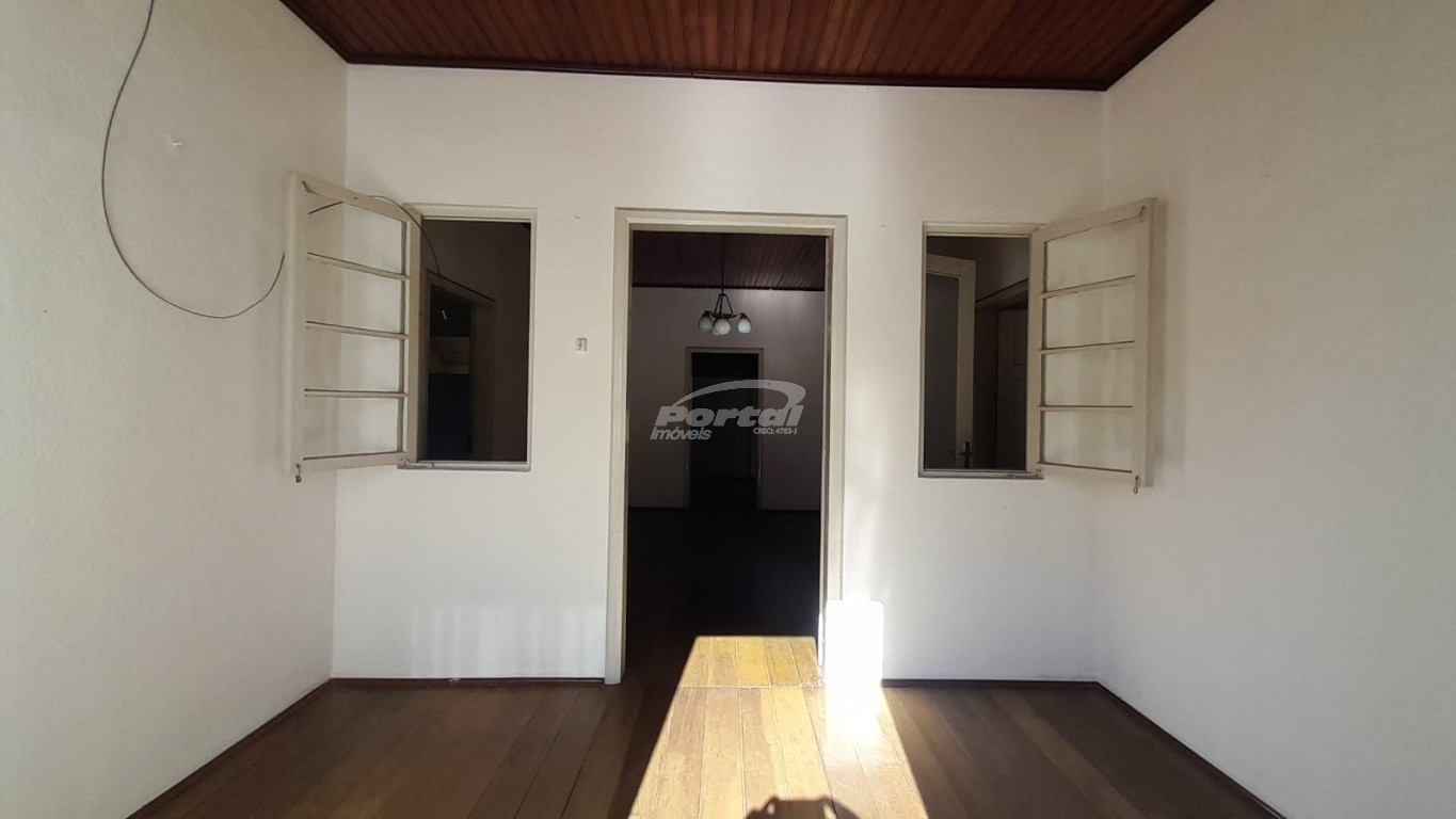 Casa para alugar com 4 quartos, 180m² - Foto 4