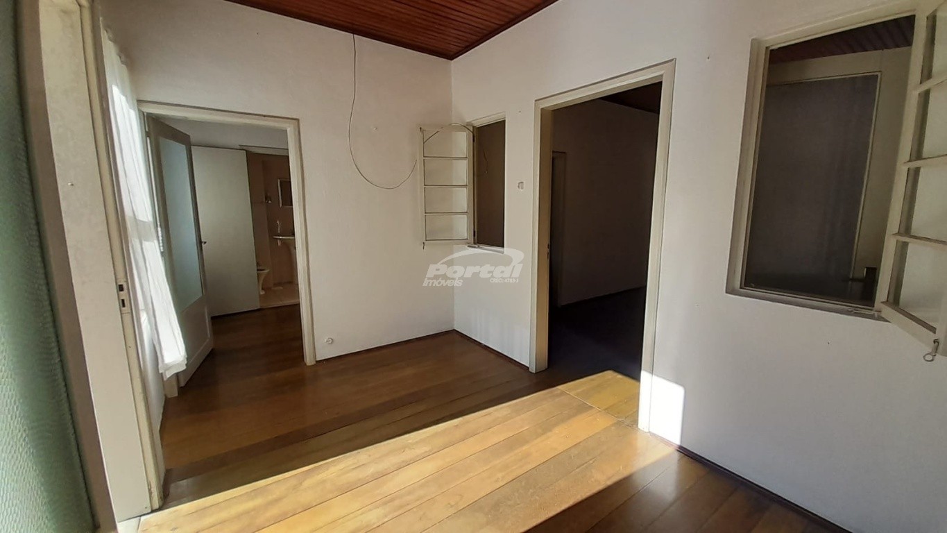 Casa para alugar com 4 quartos, 180m² - Foto 5