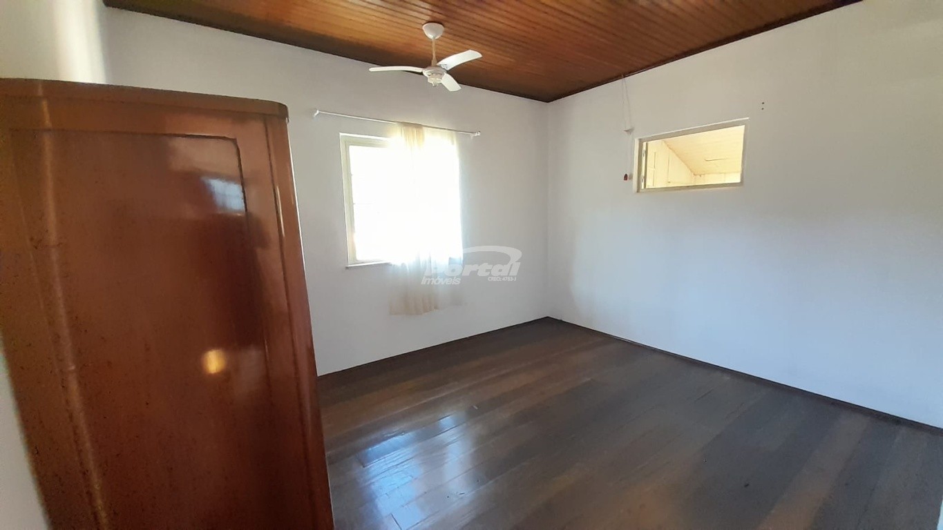 Casa para alugar com 4 quartos, 180m² - Foto 9