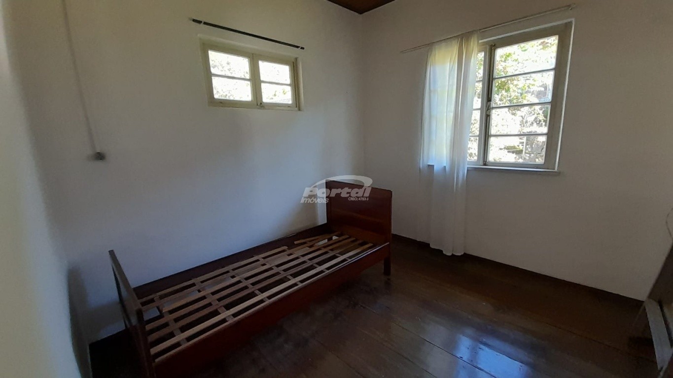 Casa para alugar com 4 quartos, 180m² - Foto 13