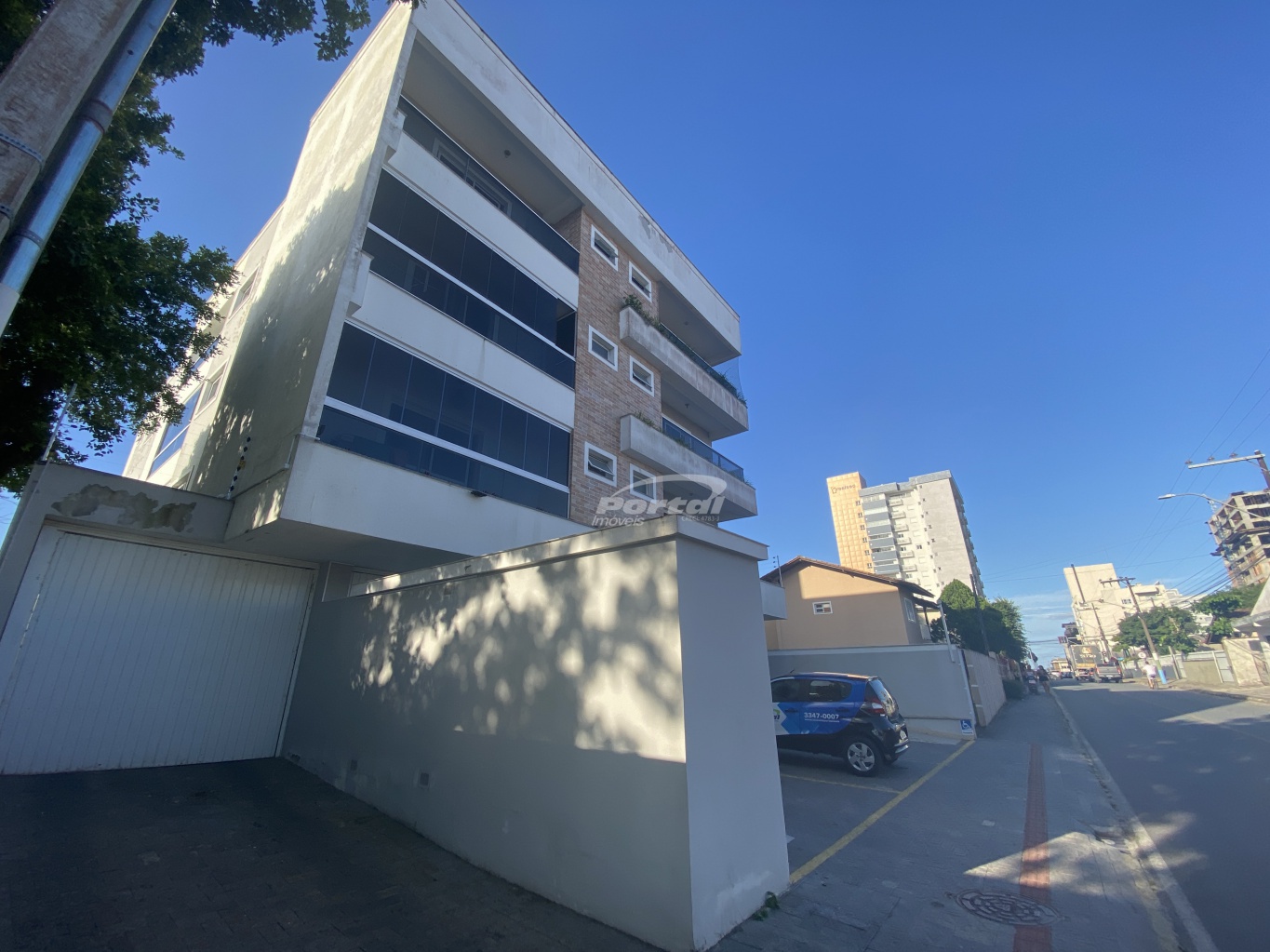 Apartamento para alugar com 3 quartos, 95m² - Foto 3