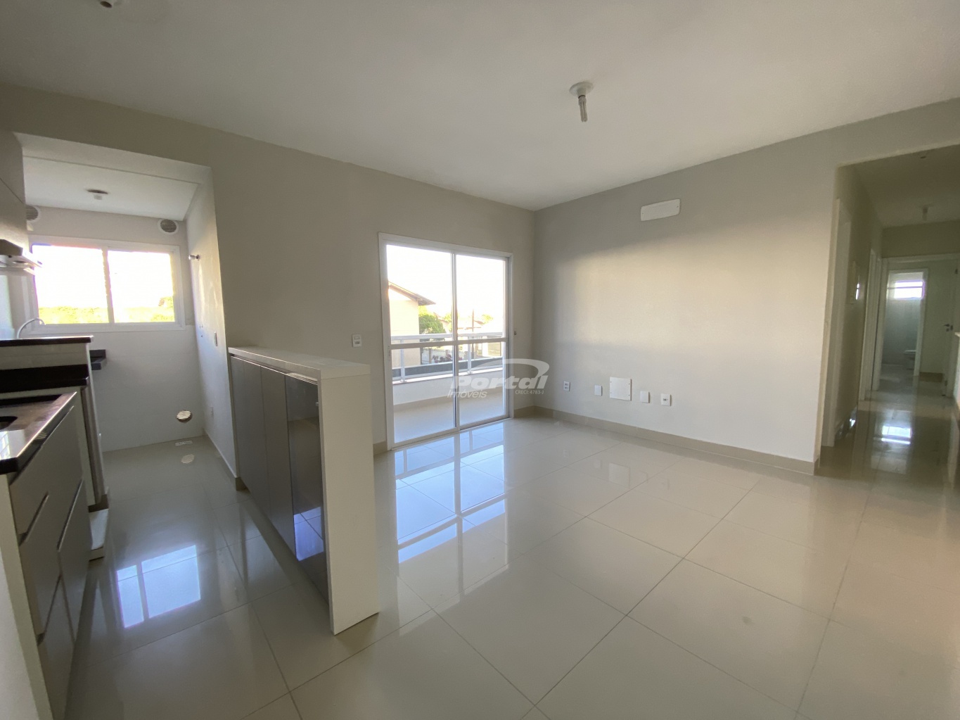 Apartamento para alugar com 3 quartos, 95m² - Foto 4