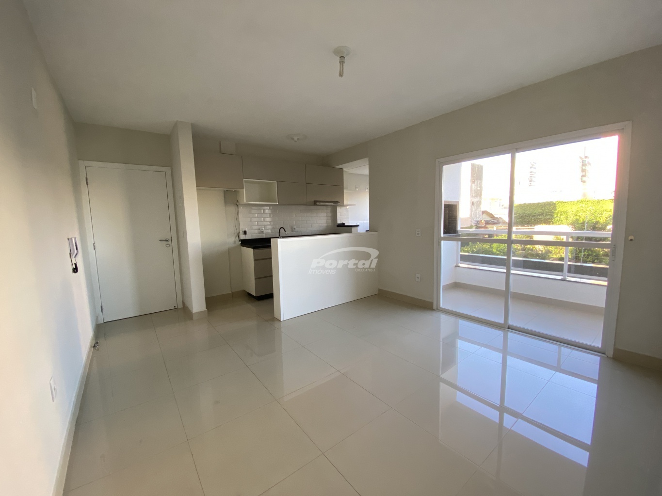 Apartamento para alugar com 3 quartos, 95m² - Foto 8