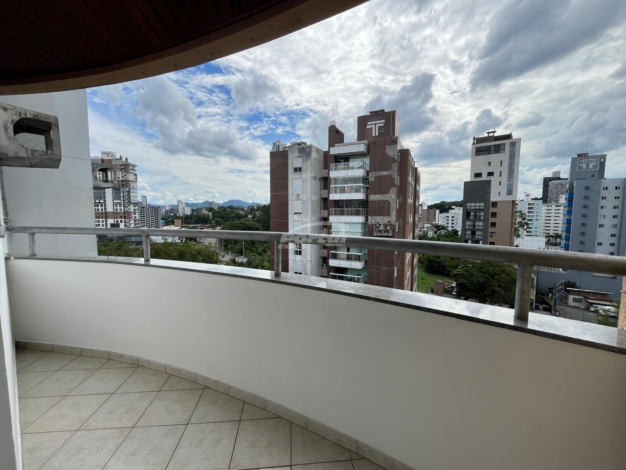 Apartamento para alugar com 1 quarto, 56m² - Foto 11