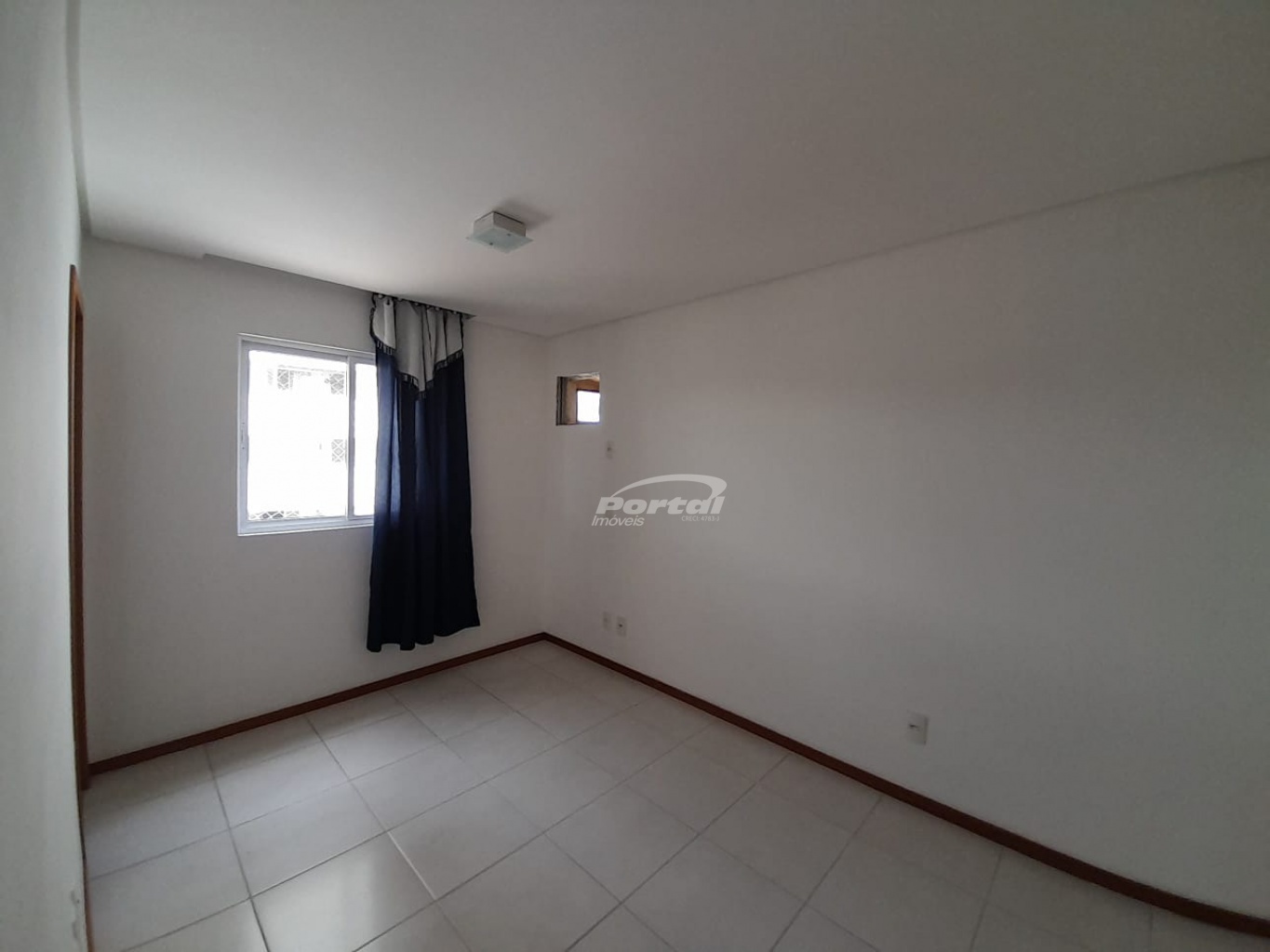 Apartamento para alugar com 2 quartos, 106m² - Foto 11