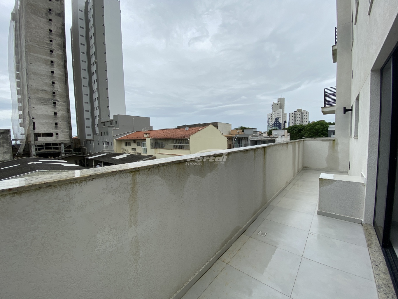 Apartamento para alugar com 2 quartos, 79m² - Foto 11