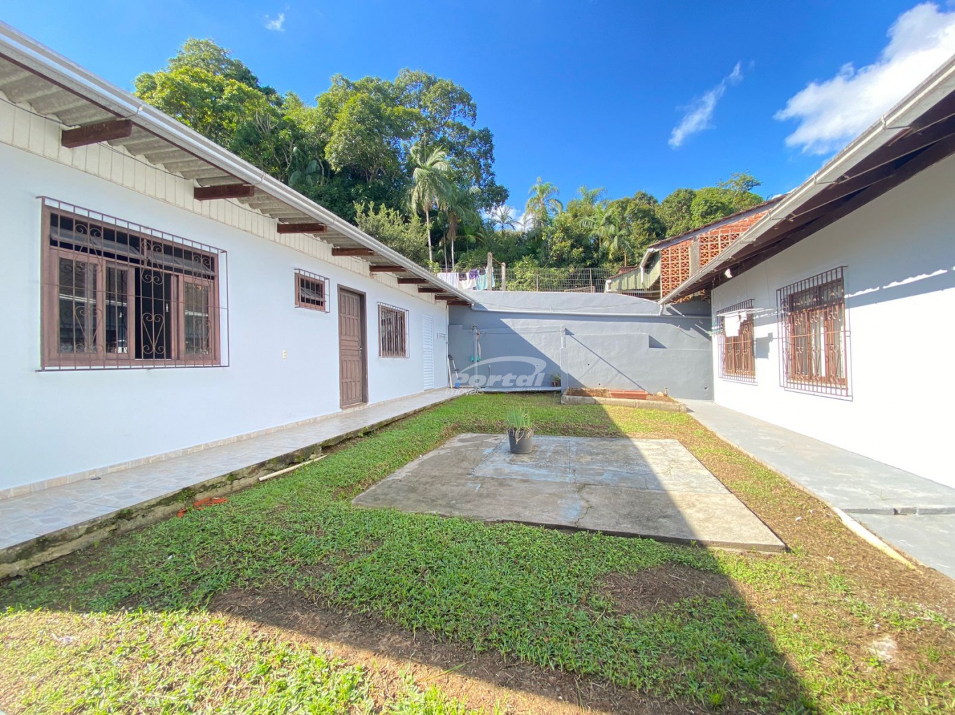 Casa para alugar com 3 quartos, 160m² - Foto 10