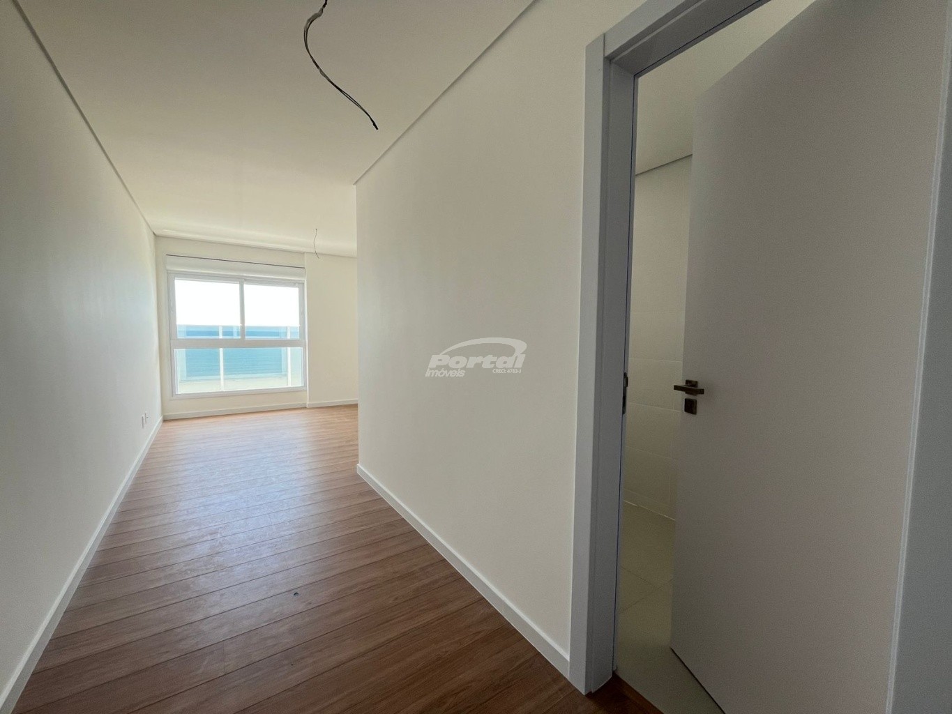 Apartamento à venda com 3 quartos, 145m² - Foto 4