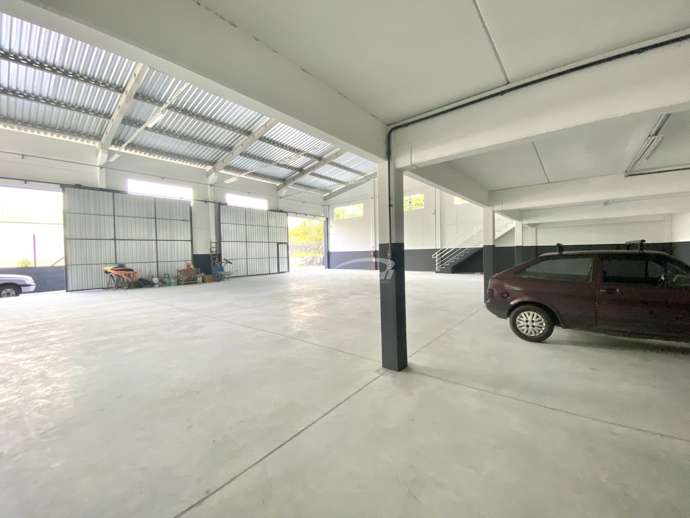 Excelente oportunidade comercial! Galpão localizado no bairro Itoupava Central, bairro com maior potencial de expansão e em constante crescimento. — foto 5