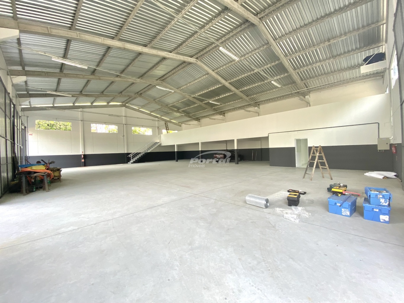 Excelente oportunidade comercial! Galpão localizado no bairro Itoupava Central, bairro com maior potencial de expansão e em constante crescimento. — foto 3